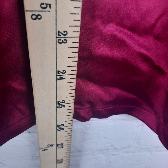 Victoria's Secret Angels Satin Sleep Top - Picture 13 of 13